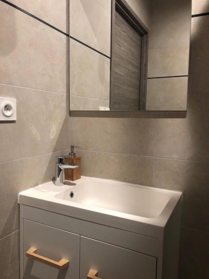 Appartement Avec Spa-Avril A Sept-Camargue 4 Personnes Saint-Laurent-dʼAigouze Exterior foto