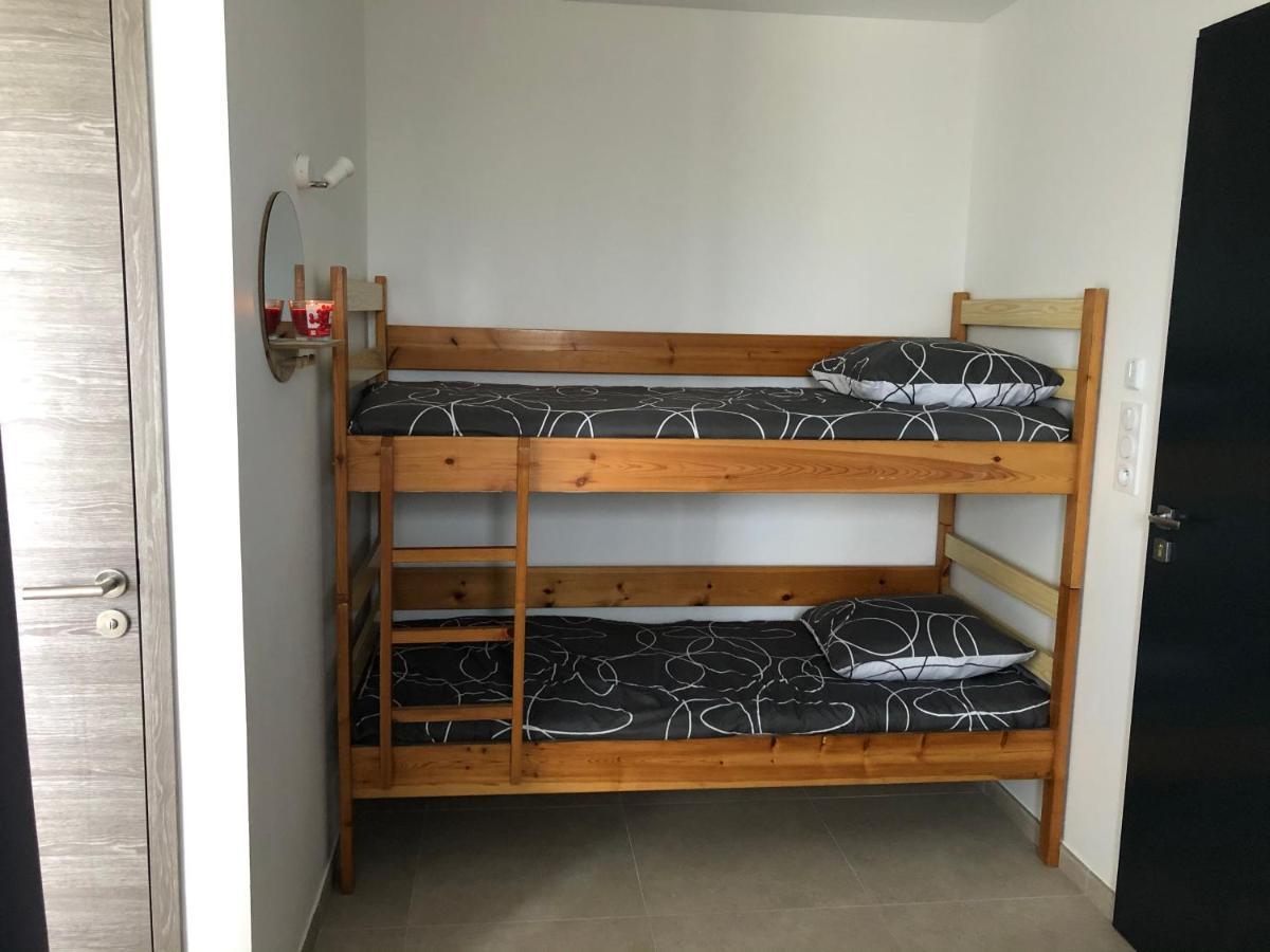 Appartement Avec Spa-Avril A Sept-Camargue 4 Personnes Saint-Laurent-dʼAigouze Exterior foto